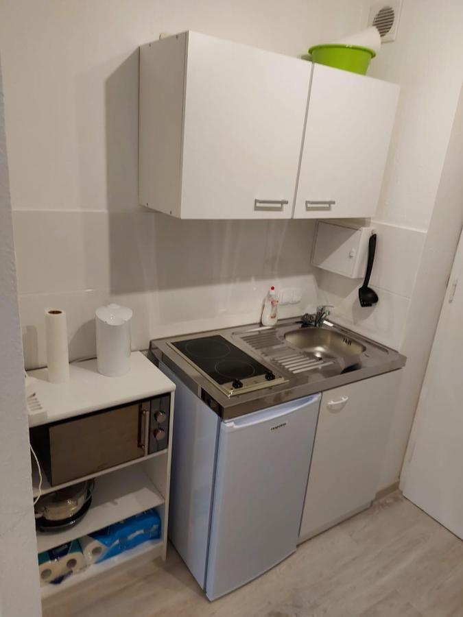 Apartment Homburg Uni-Naehe Екстер'єр фото