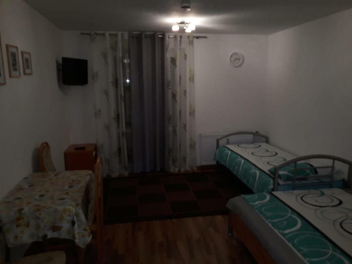 Apartment Homburg Uni-Naehe Екстер'єр фото
